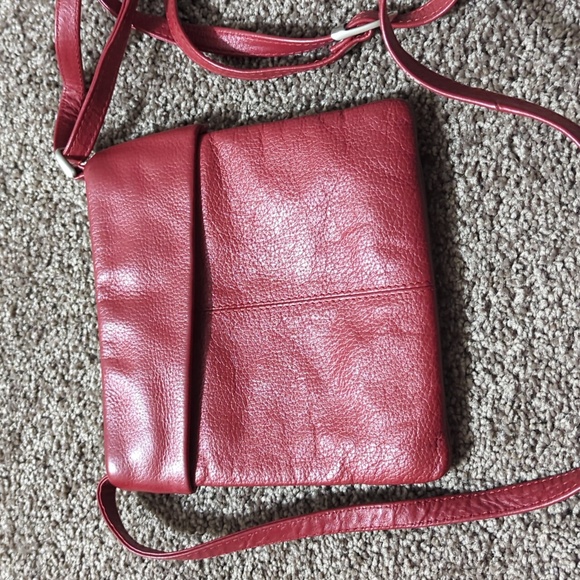 Small Real Italian Leather Cross Body Bag - Picture 5 of 5